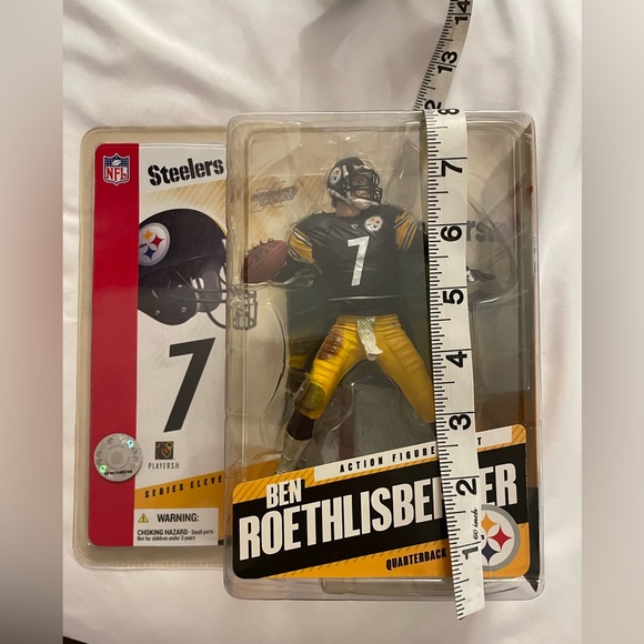 BEN ROETHLISBERGER action figure - Picture 4 of 5